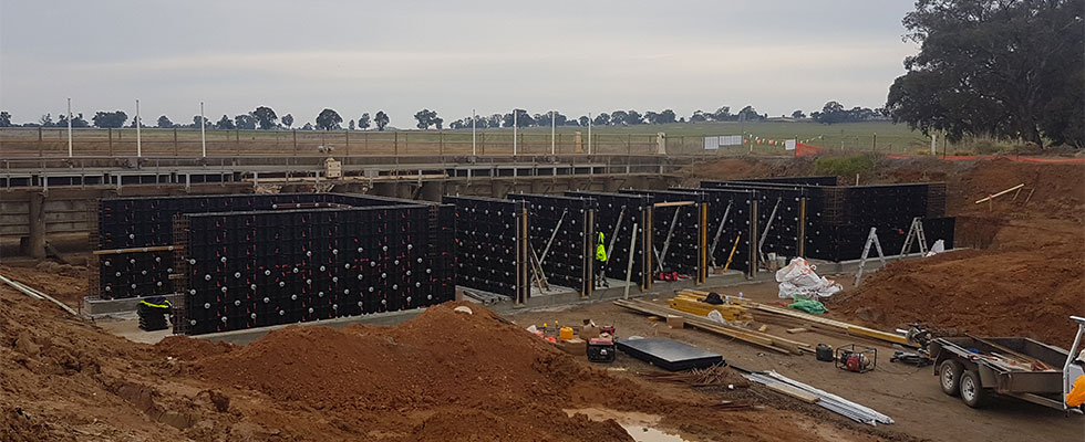 Estructura de la pared para el sistema de irrigación de agua