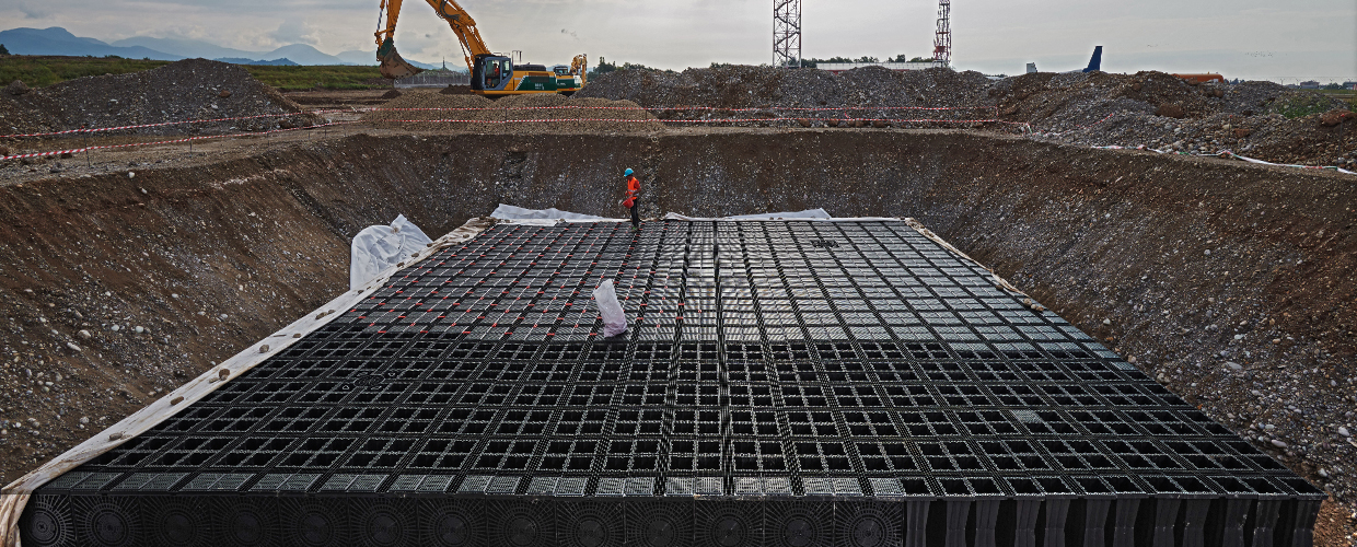 Geoplast, Aquabox, Flughafen Mailand Bergamo, Regenwasserwirtschaftsbecken